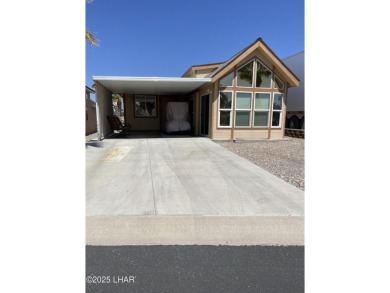 Convenient, easy to care for &, freshly painted, on exterior on The Refuge Golf and Country Club in Arizona - for sale on GolfHomes.com, golf home, golf lot