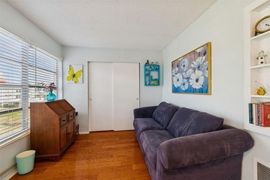 Welcome to this desirable 1,100 sq. ft., 2 Bedroom, corner unit on On Top Of The World Golf Course in Florida - for sale on GolfHomes.com, golf home, golf lot