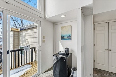 Location! Location! Located in the highly desirable Tan Tar A on The Oaks Golf Course in Missouri - for sale on GolfHomes.com, golf home, golf lot