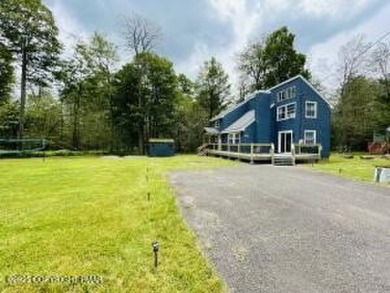 **2 LOTS IN 1! ** 0.5 acre! 
FURNISHED!!
SHORT-TERM-RENTALS on Pocono Farms Country Club in Pennsylvania - for sale on GolfHomes.com, golf home, golf lot