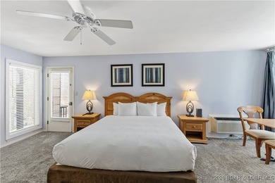 Location! Location! Located in the highly desirable Tan Tar A on The Oaks Golf Course in Missouri - for sale on GolfHomes.com, golf home, golf lot