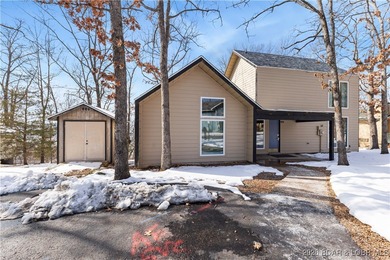 Location! Location! Located in the highly desirable Tan Tar A on The Oaks Golf Course in Missouri - for sale on GolfHomes.com, golf home, golf lot