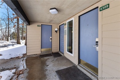 Location! Location! Located in the highly desirable Tan Tar A on The Oaks Golf Course in Missouri - for sale on GolfHomes.com, golf home, golf lot