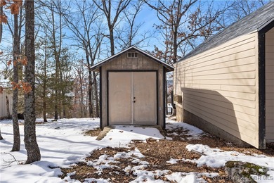 Location! Location! Located in the highly desirable Tan Tar A on The Oaks Golf Course in Missouri - for sale on GolfHomes.com, golf home, golf lot