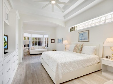 Under contract-accepting backup offers. PUBLIC REMARKS:  This on University Park Country Club in Florida - for sale on GolfHomes.com, golf home, golf lot