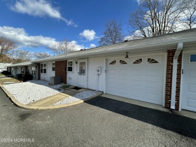 This charming Baronet model is conveniently located within the on Leisure Village East in New Jersey - for sale on GolfHomes.com, golf home, golf lot