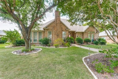 Beautifully remodeled 4-bed, 3-bath single-story home with on Firewheel Golf Park in Texas - for sale on GolfHomes.com, golf home, golf lot