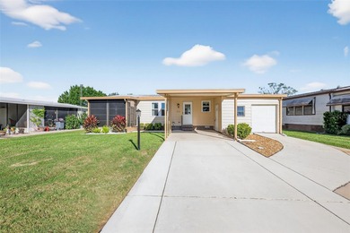 One or more photo(s) has been virtually staged. Discover the on El Diablo Executive Golf Course in Florida - for sale on GolfHomes.com, golf home, golf lot