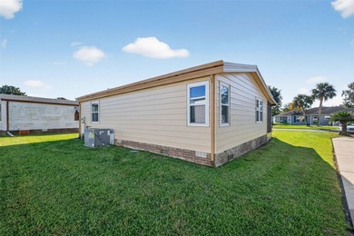 One or more photo(s) has been virtually staged. Discover the on El Diablo Executive Golf Course in Florida - for sale on GolfHomes.com, golf home, golf lot