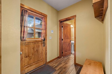 Recently renovated townhome in Tamarack Resort. Enjoy easy on Osprey Meadows at Tamarack Resort in Idaho - for sale on GolfHomes.com, golf home, golf lot
