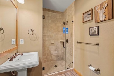 Recently renovated townhome in Tamarack Resort. Enjoy easy on Osprey Meadows at Tamarack Resort in Idaho - for sale on GolfHomes.com, golf home, golf lot