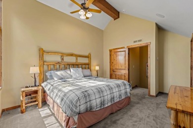Recently renovated townhome in Tamarack Resort. Enjoy easy on Osprey Meadows at Tamarack Resort in Idaho - for sale on GolfHomes.com, golf home, golf lot