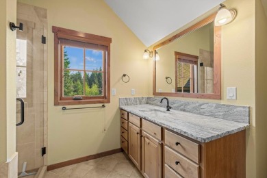Recently renovated townhome in Tamarack Resort. Enjoy easy on Osprey Meadows at Tamarack Resort in Idaho - for sale on GolfHomes.com, golf home, golf lot