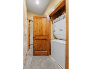 Recently renovated townhome in Tamarack Resort. Enjoy easy on Osprey Meadows at Tamarack Resort in Idaho - for sale on GolfHomes.com, golf home, golf lot
