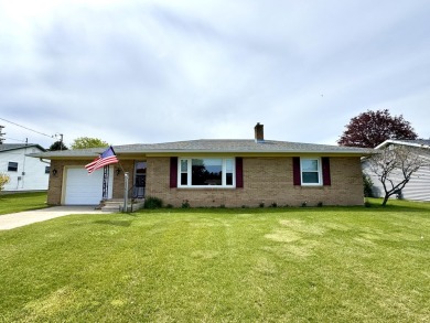 This well maintained home featuring a great layout and clean on Springport Hills Golf Course in Michigan - for sale on GolfHomes.com, golf home, golf lot