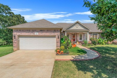 Fabulous Find!!! This 3 Bed, 2.5 Bath with Office is located on on Greystone Country Club in Arkansas - for sale on GolfHomes.com, golf home, golf lot