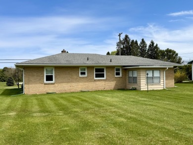 This well maintained home featuring a great layout and clean on Springport Hills Golf Course in Michigan - for sale on GolfHomes.com, golf home, golf lot