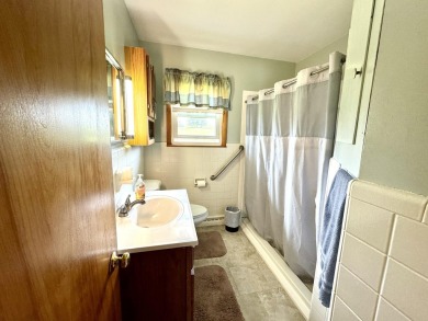 This well maintained home featuring a great layout and clean on Springport Hills Golf Course in Michigan - for sale on GolfHomes.com, golf home, golf lot