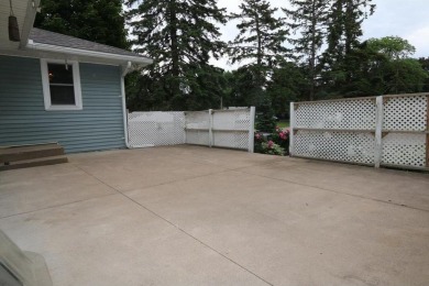 Beautifully laid out rambler is conveniently located within the on Roseville-Cedarholm Golf Club in Minnesota - for sale on GolfHomes.com, golf home, golf lot