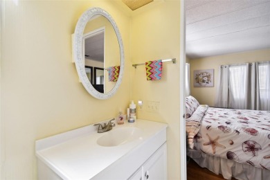Charming Age-Qualified 2 Bedroom/ 2 Bathroom Home with Florida on Palm Hill Golf Club in Florida - for sale on GolfHomes.com, golf home, golf lot