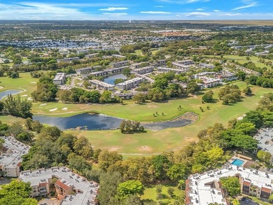 Spacious and bright 2-bedroom, 2-bath corner unit located in the on Colony West Country Club in Florida - for sale on GolfHomes.com, golf home, golf lot