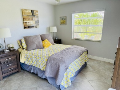 WOW! REMODELED, CORNER, 2 BEDROOM, 2 BATH STYLISHLY FURNISHED on Kings Point Golf -Flanders Way in Florida - for sale on GolfHomes.com, golf home, golf lot