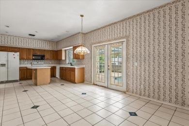 **SELLER IS PREPARED TO REPLACE THE ROOF PRIOR TO CLOSING** on Eastwood Golf Club in Florida - for sale on GolfHomes.com, golf home, golf lot