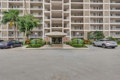 Remodeled 3/2 corner unit, the largest model in the building on  in Florida - for sale on GolfHomes.com, golf home, golf lot