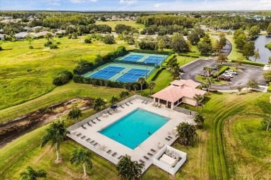**SELLER IS PREPARED TO REPLACE THE ROOF PRIOR TO CLOSING** on Eastwood Golf Club in Florida - for sale on GolfHomes.com, golf home, golf lot