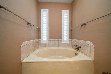 Welcome to this stunning 4-bedroom, 2.5-bathroom home with on Cherokee Club Estates Golf Course in Texas - for sale on GolfHomes.com, golf home, golf lot