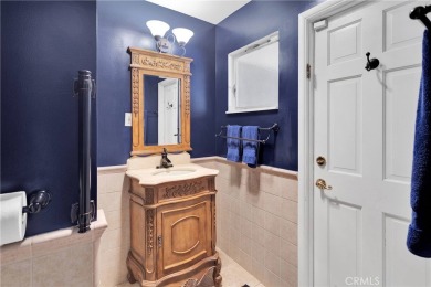 ***Gorgeous Ranch-Style Pool Home on the Apple Valley Golf on Apple Valley Country Club in California - for sale on GolfHomes.com, golf home, golf lot