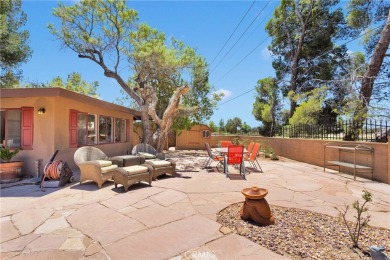 ***Gorgeous Ranch-Style Pool Home on the Apple Valley Golf on Apple Valley Country Club in California - for sale on GolfHomes.com, golf home, golf lot