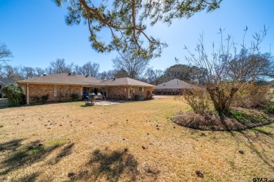 Welcome to this stunning 4-bedroom, 2.5-bathroom home with on Cherokee Club Estates Golf Course in Texas - for sale on GolfHomes.com, golf home, golf lot