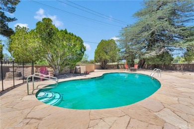 ***Gorgeous Ranch-Style Pool Home on the Apple Valley Golf on Apple Valley Country Club in California - for sale on GolfHomes.com, golf home, golf lot