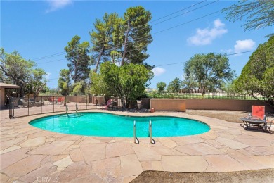***Gorgeous Ranch-Style Pool Home on the Apple Valley Golf on Apple Valley Country Club in California - for sale on GolfHomes.com, golf home, golf lot