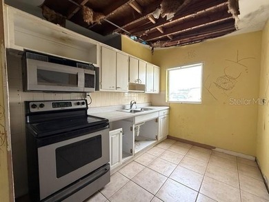 Great opportunity for investors, flippers, or buyers looking to on Port Charlotte Golf Club in Florida - for sale on GolfHomes.com, golf home, golf lot