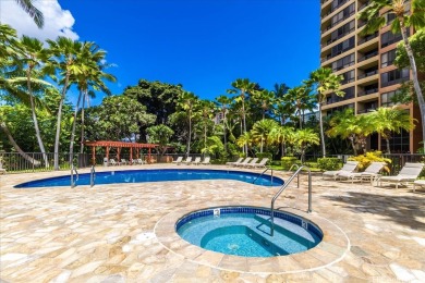This bright and breezy corner unit features an open floorplan on Honolulu Country Club in Hawaii - for sale on GolfHomes.com, golf home, golf lot