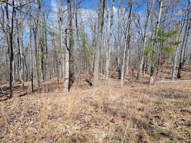 Discover this beautiful 1.18-acre lotwith a gentle slope, ideal on Heatherhurst Golf Course in Tennessee - for sale on GolfHomes.com, golf home, golf lot