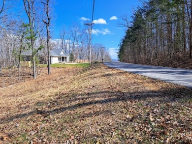Discover this beautiful 1.18-acre lotwith a gentle slope, ideal on Heatherhurst Golf Course in Tennessee - for sale on GolfHomes.com, golf home, golf lot