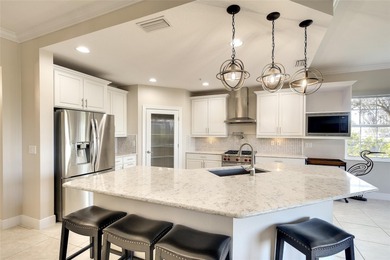 Welcome to this well appointed 3 bedroom, 2 full bath golf on Ritz-Carlton Members Golf Club in Florida - for sale on GolfHomes.com, golf home, golf lot