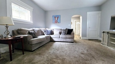Well-maintained, beautiful home on double fenced-in lot!  Sale on Twin Oaks Golf and Plantation Club in Kentucky - for sale on GolfHomes.com, golf home, golf lot