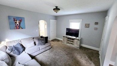 Well-maintained, beautiful home on double fenced-in lot!  Sale on Twin Oaks Golf and Plantation Club in Kentucky - for sale on GolfHomes.com, golf home, golf lot