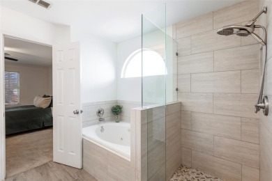 Gorgeous Updated Home in Ridgeview Ranch! Nestled on a quiet on Ridgeview Ranch Golf Club in Texas - for sale on GolfHomes.com, golf home, golf lot