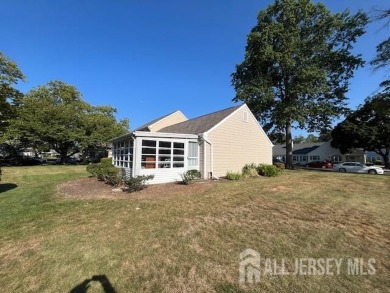 Welcome to this inviting end-unit ranch-style 2 bedroom, 1 bath on Rossmoor Golf Club in New Jersey - for sale on GolfHomes.com, golf home, golf lot