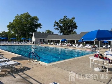 Welcome to this inviting end-unit ranch-style 2 bedroom, 1 bath on Rossmoor Golf Club in New Jersey - for sale on GolfHomes.com, golf home, golf lot