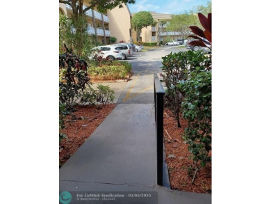 Charming 2 Bedroom /2 Bath Lake View Condominium. Modern kitchen on Sunrise Lakes Phase III in Florida - for sale on GolfHomes.com, golf home, golf lot