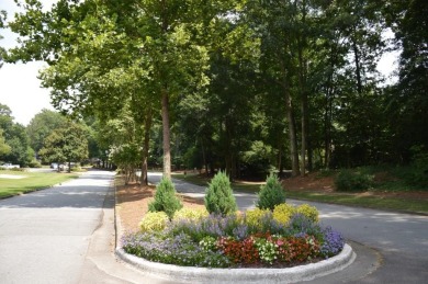 OWNER FINANCING OFFERED. GREAT OPPORTUNITY! SPACIOUS UPDATED 1 on Cross Creek Golf Course in Georgia - for sale on GolfHomes.com, golf home, golf lot