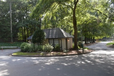 OWNER FINANCING OFFERED. GREAT OPPORTUNITY! SPACIOUS UPDATED 1 on Cross Creek Golf Course in Georgia - for sale on GolfHomes.com, golf home, golf lot