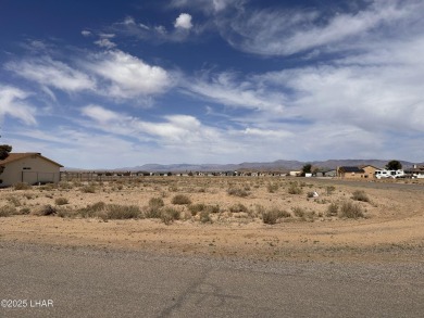 What a great location! Located on a corner and just across the on Valle Vista Golf Course in Arizona - for sale on GolfHomes.com, golf home, golf lot