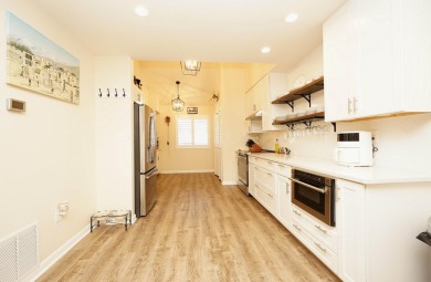 CONTACT BECKY DAY AT  FOR A PRIVATE TOUR
This charming on Bluewater Bay Resort in Florida - for sale on GolfHomes.com, golf home, golf lot